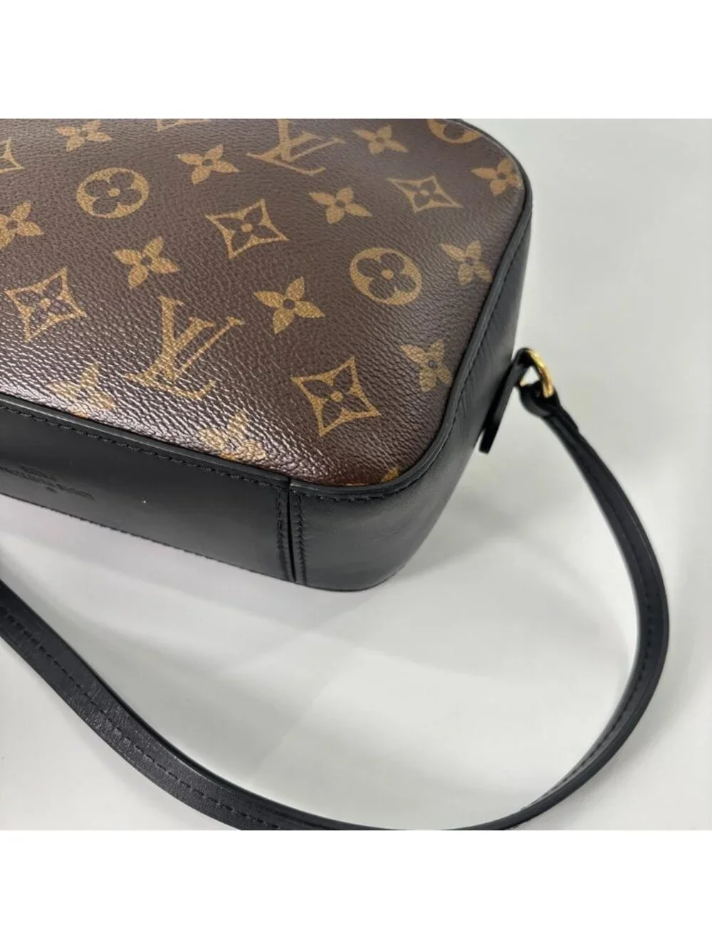 Louis Vuitton Super Shoulder Bag Monogram Saintonge Black